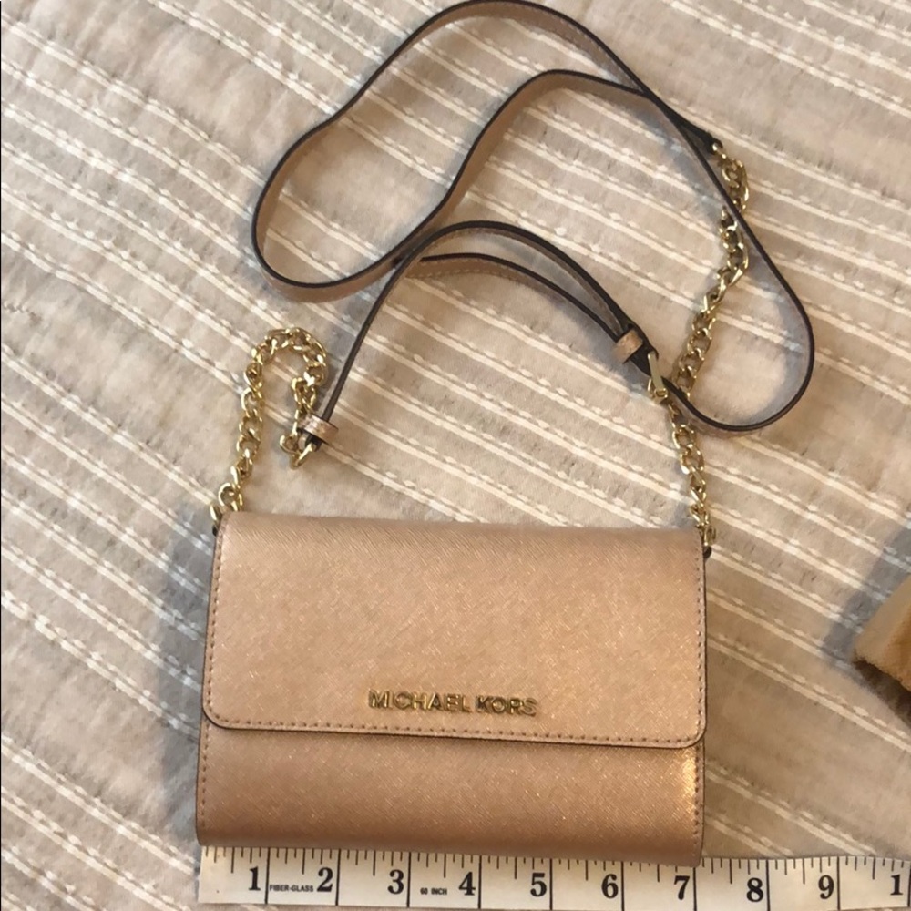 Mal cross body